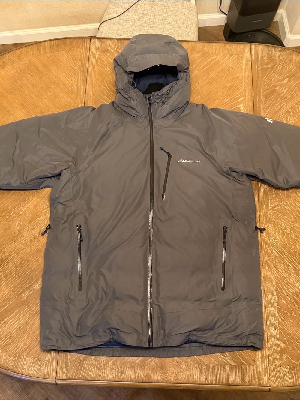 ✨Eddie Bauer First Ascent - 2017 BC DownLight StormDown XL Dark Smoke MSRP $449✨